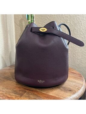 MULBERRY ABBEY BUCKET SHOULDER BAG IN BURGUNDY